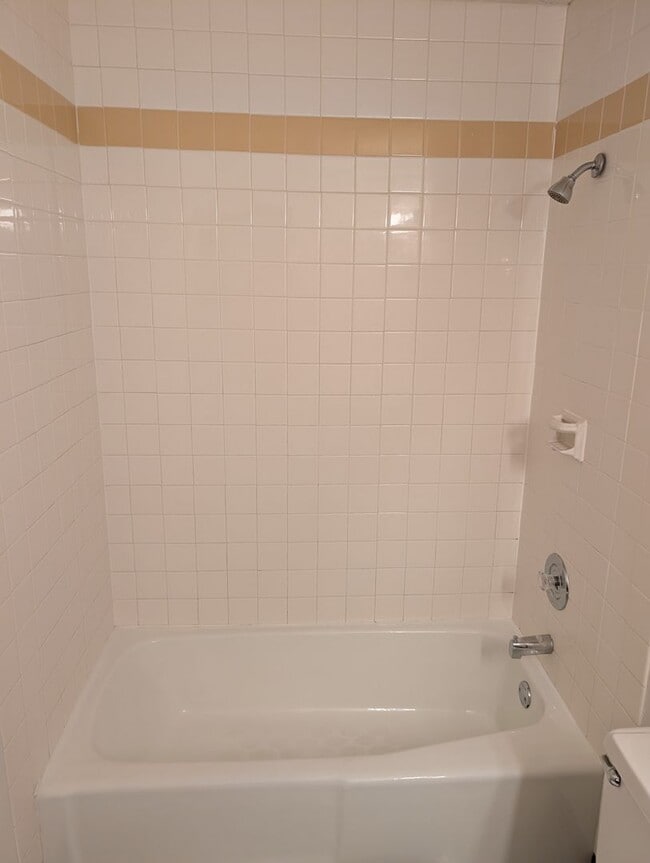 Building Photo - Fully Updated 3 Bedroom 3 Bath Townhouse with 2 Stall Attatched Garage