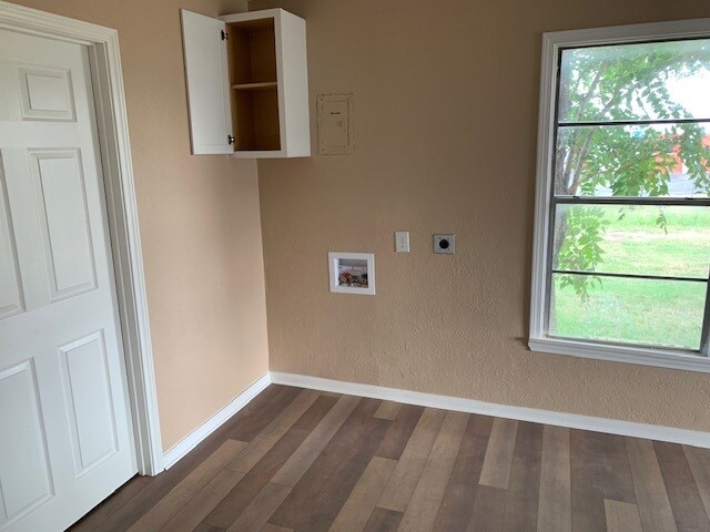 Building Photo - 3100 Garfield St