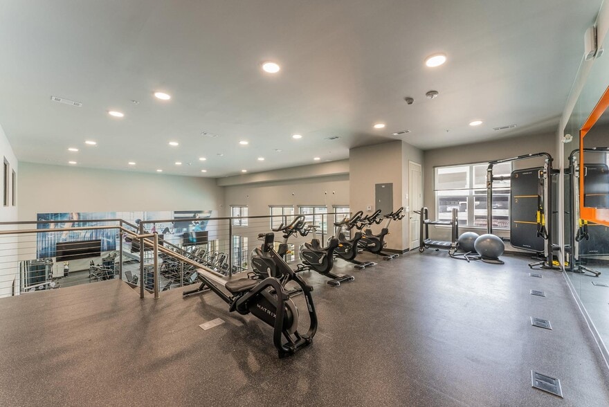 Building Photo - 3000 Bardin Rd