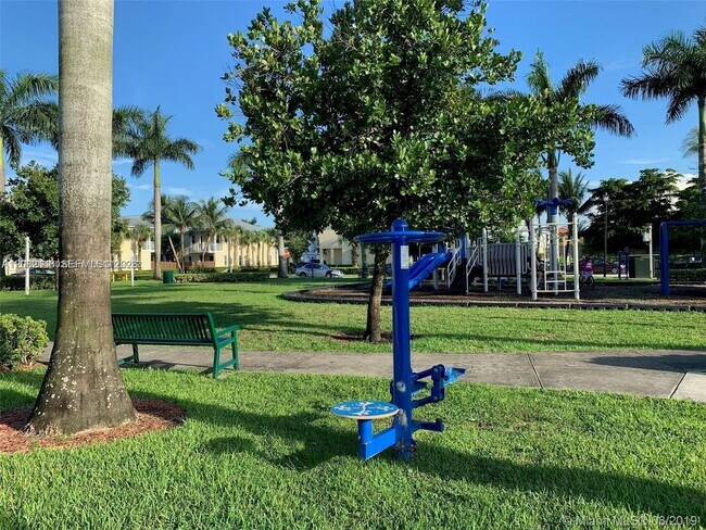 Building Photo - 7560 NW 116th Ave