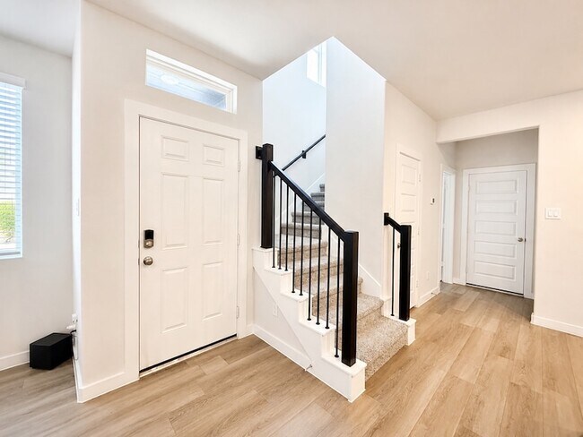Building Photo - 624 Pelican Dr