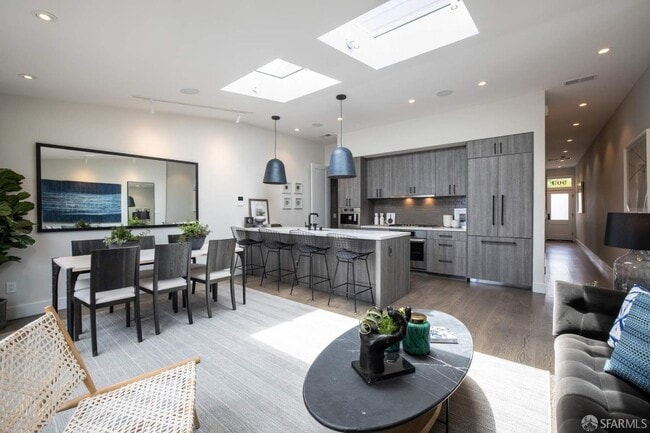 Building Photo - 903 Minnesota St