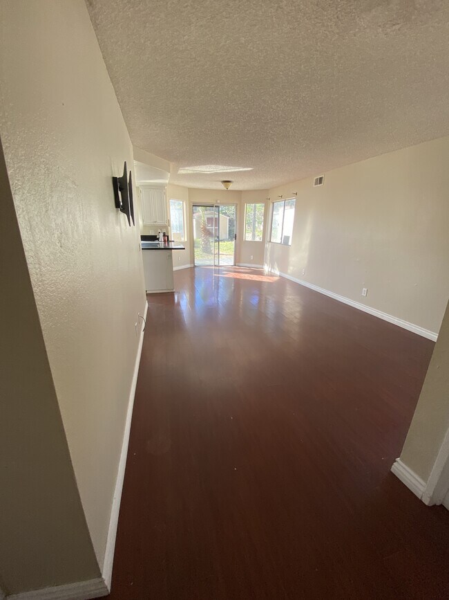 Building Photo - 16502 Mango Way