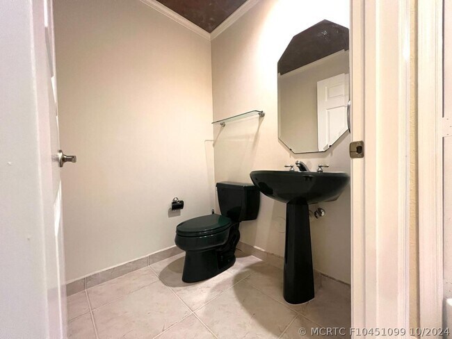 Building Photo - 12725 NW 18th Ct