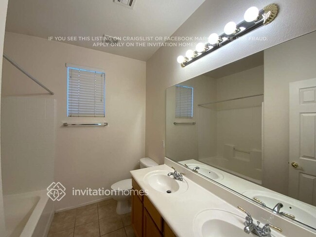 Building Photo - 10803 Vemoa Dr