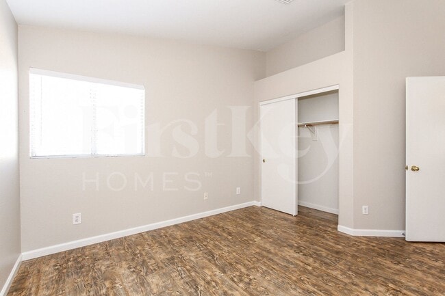 Building Photo - 12720 N 86th Dr