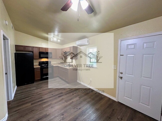 Building Photo - 358 Brighton Oaks Dr