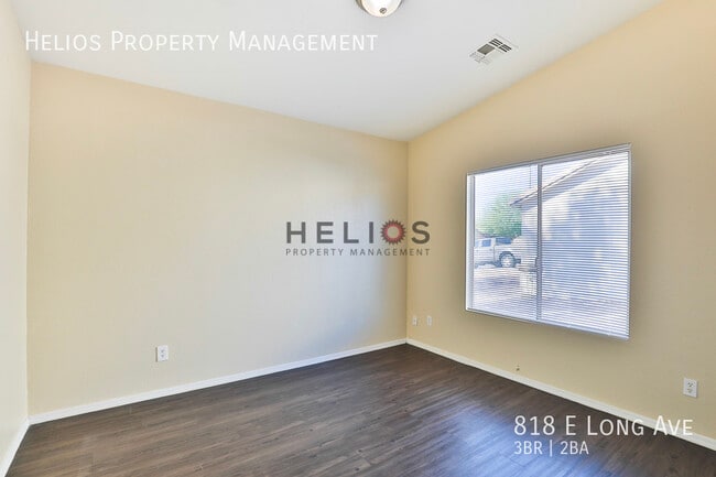 Building Photo - 818 E Long Ave