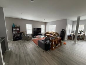 Building Photo - 3100 Irma Ct