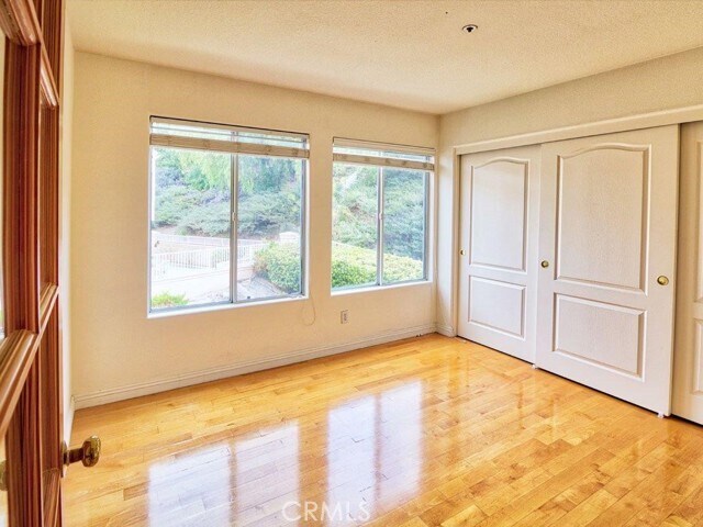 Building Photo - 968 C. Amable