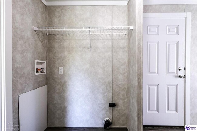 Building Photo - 105 Hastings Dr