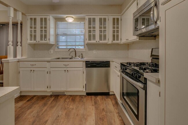 Building Photo - 4060 NW 60th St