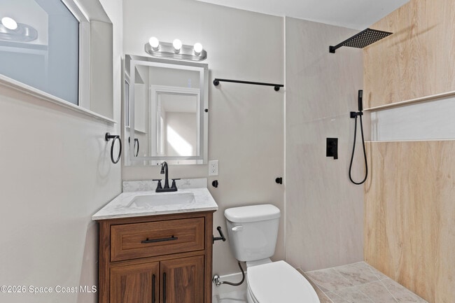 Building Photo - 2373 Allan Adale Rd