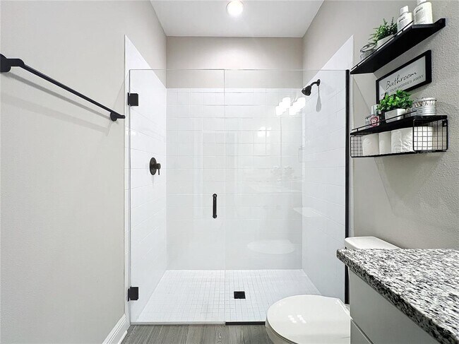 Building Photo - 5559 Trevesta Pl