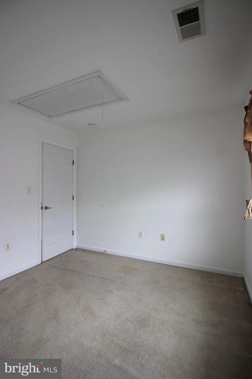 Building Photo - 9577 5th Pl