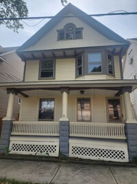 Building Photo - Welcome Home to Ohio City's Historic Charm!