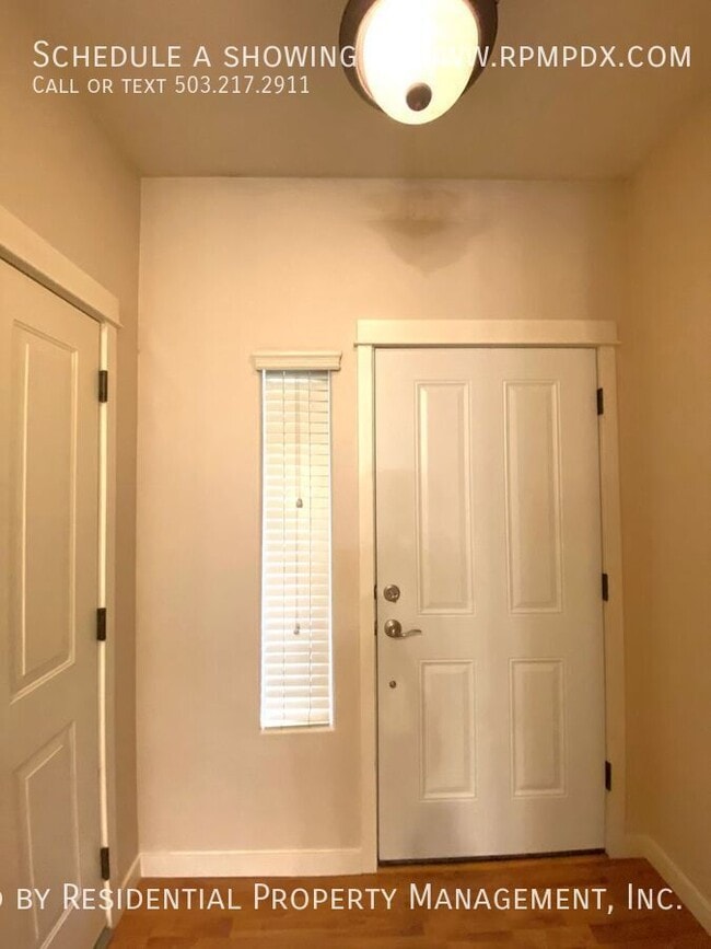 Building Photo - 2518 NW 1st Dr