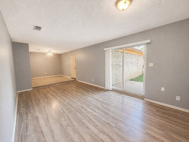 Building Photo - 4325 Segura Ct S