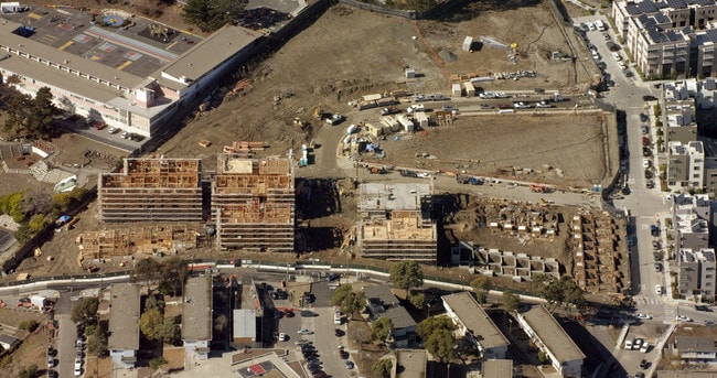 Building - Hunters View