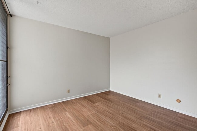 Building Photo - 1015 Aoloa Pl