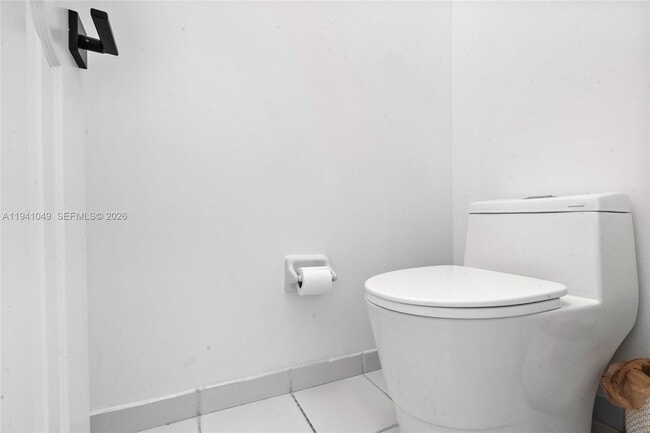 Building Photo - 2630 Dunwoodie Pl