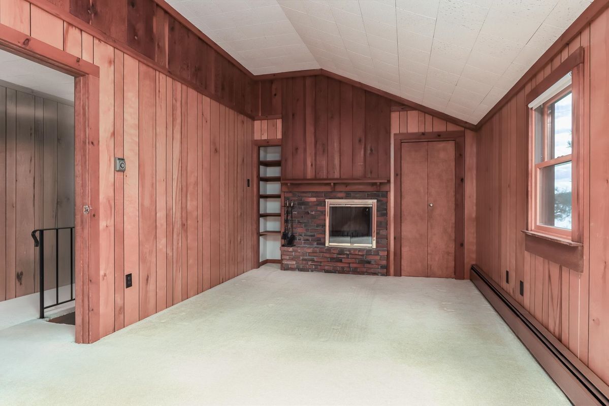 Building Photo - 7 Howards