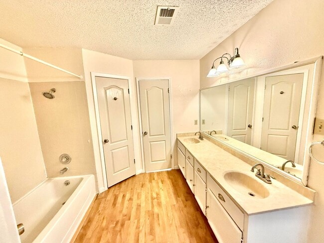 Building Photo - Home For Lease in Cedar Park!