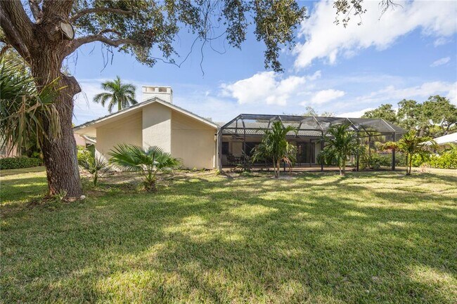 Building Photo - 456 Yacht Harbor Dr