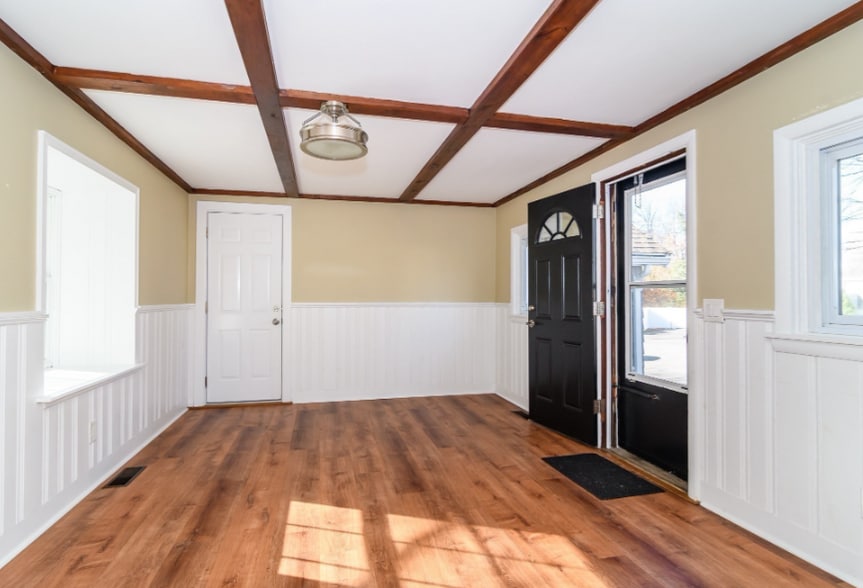 Building Photo - 7 Ferndale Rd