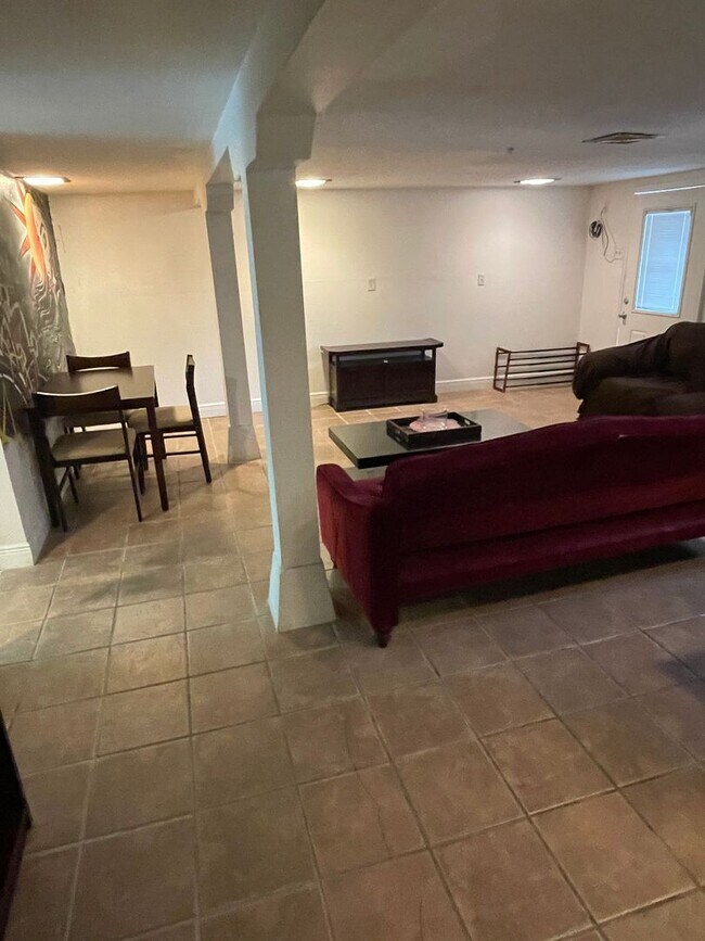 Building Photo - Partially Furnished 2BD/2BA