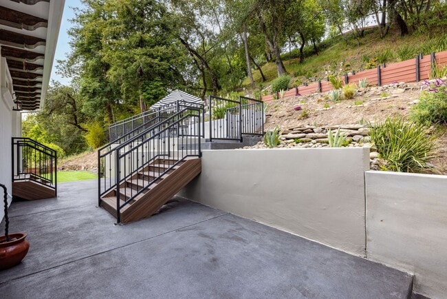 Building Photo - Coming Soon~ Private Wine Country Estate Retreat....