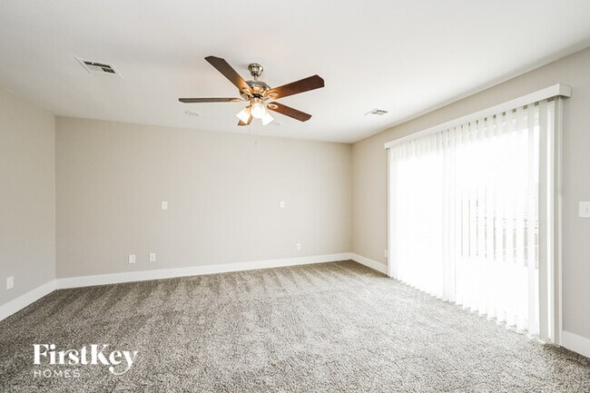 Building Photo - 809 Chapleton Ct