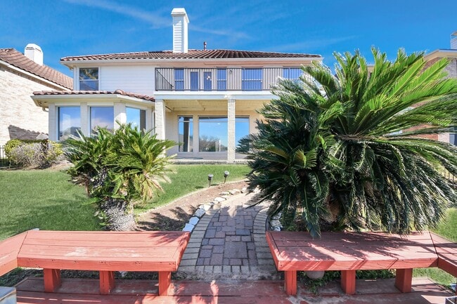 Building Photo - 14302 Jaubert Ct