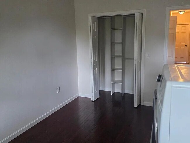 Building Photo - 1511 E Lafayette Ave