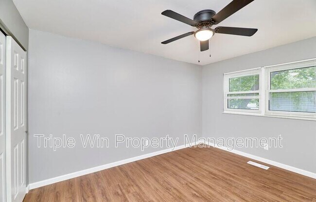 Building Photo - 2400 E Humes Ln
