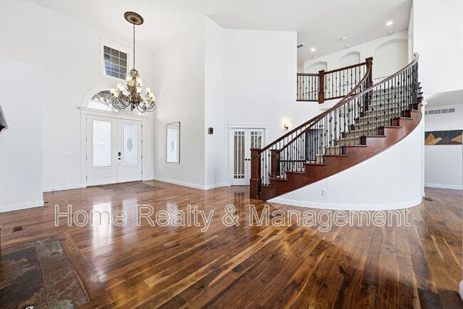 Building Photo - 14325 N Santa Fe St