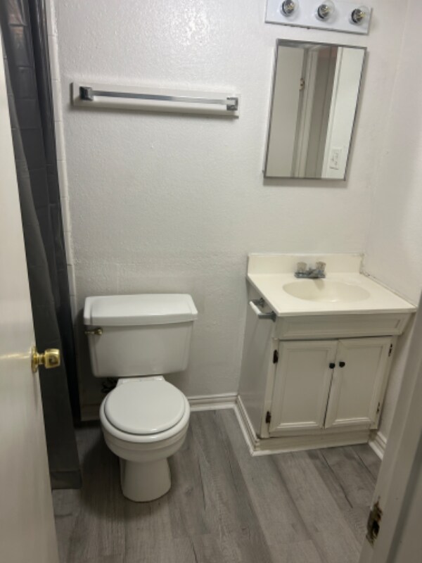 Building Photo - 322 S Waco St