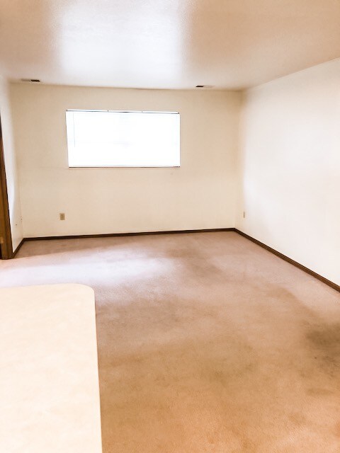 Building Photo - 2136 Stirrup Ln