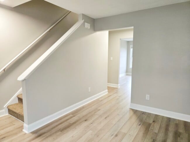 Building Photo - 3600 Old Forest Rd