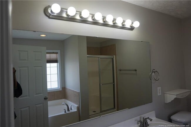 Building Photo - 2913 Aristocrat Ln