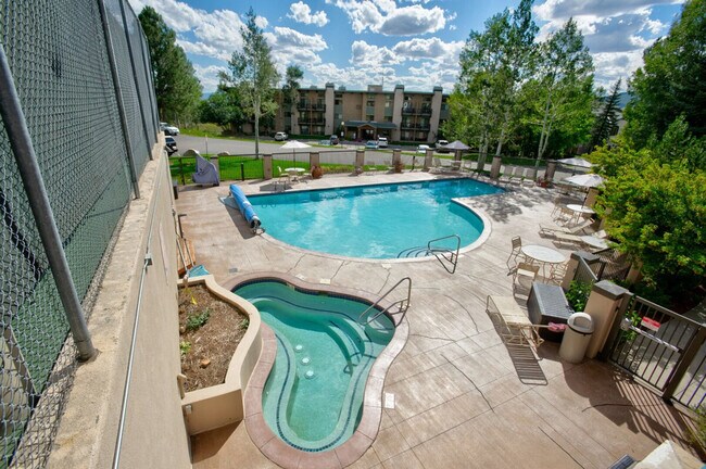 Building Photo - 2315 Storm Meadows Dr