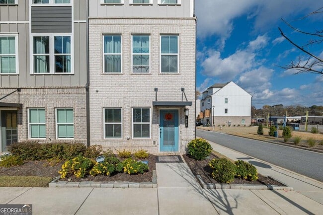 Primary Photo - 313 Skylar Way SE