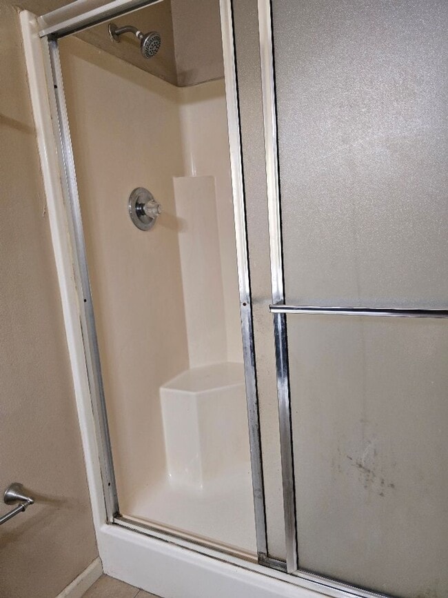 Building Photo - Lakeside School District