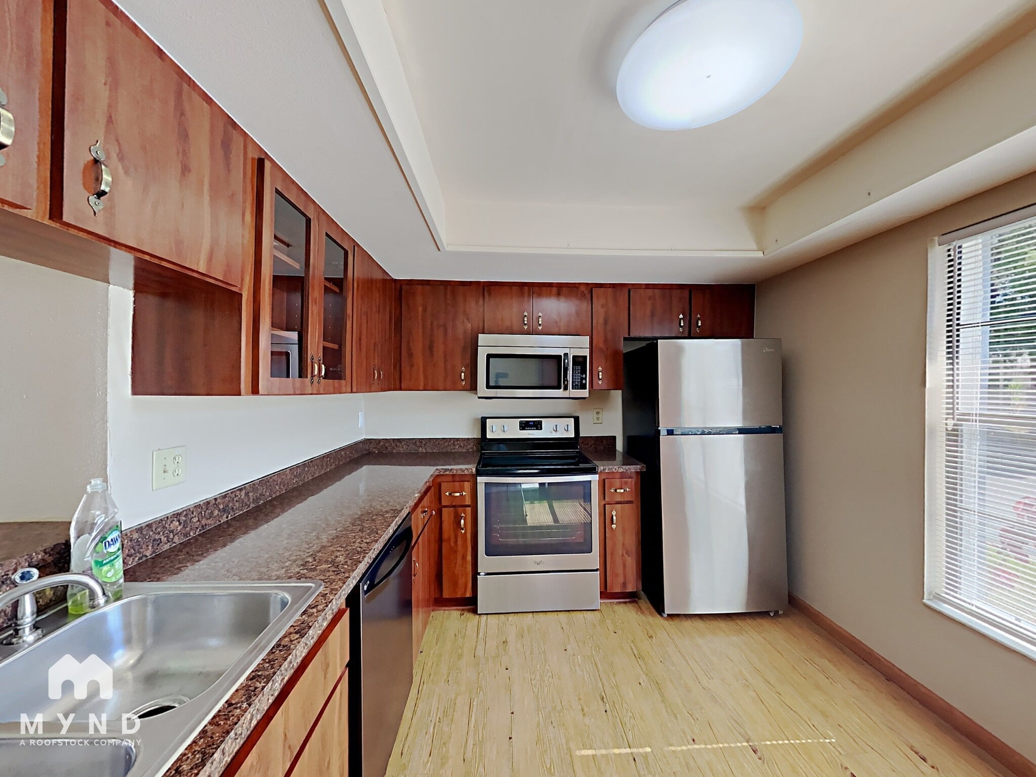 Building Photo - 2024 Sheffield Ct