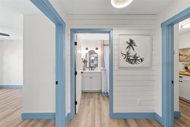 Building Photo - 759 Lantana Ave