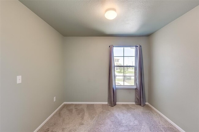 Building Photo - 12213 Riprap Dr