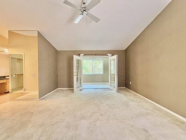 Building Photo - 14530 Alejo Ct