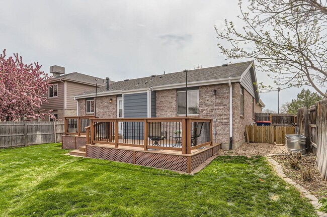 Building Photo - Sweet Little House In Westlake