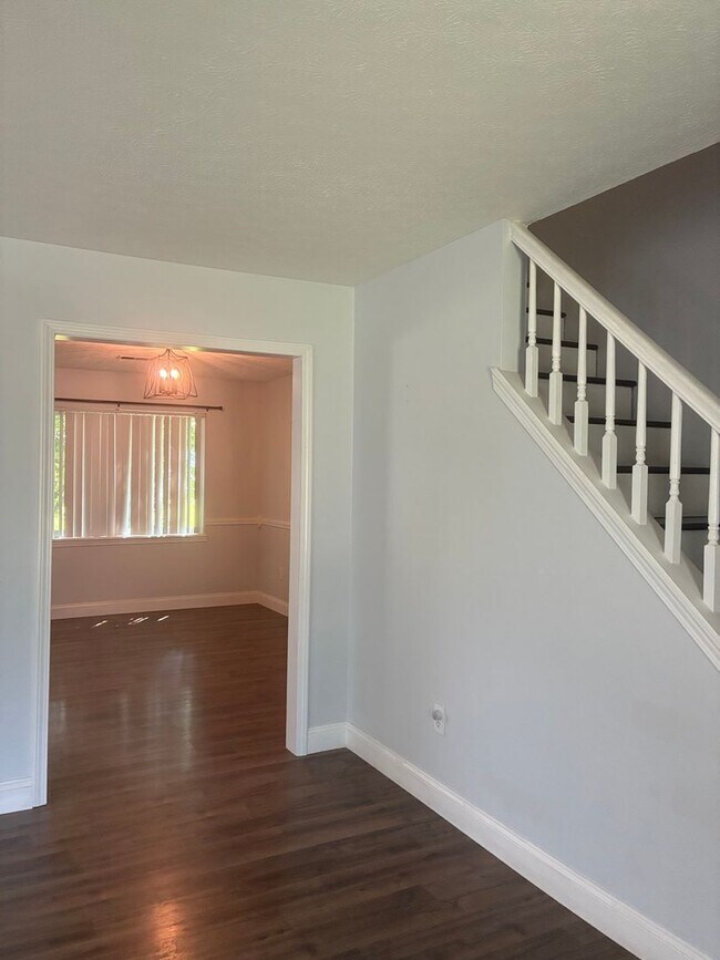 Building Photo - 964 Timberwood Dr
