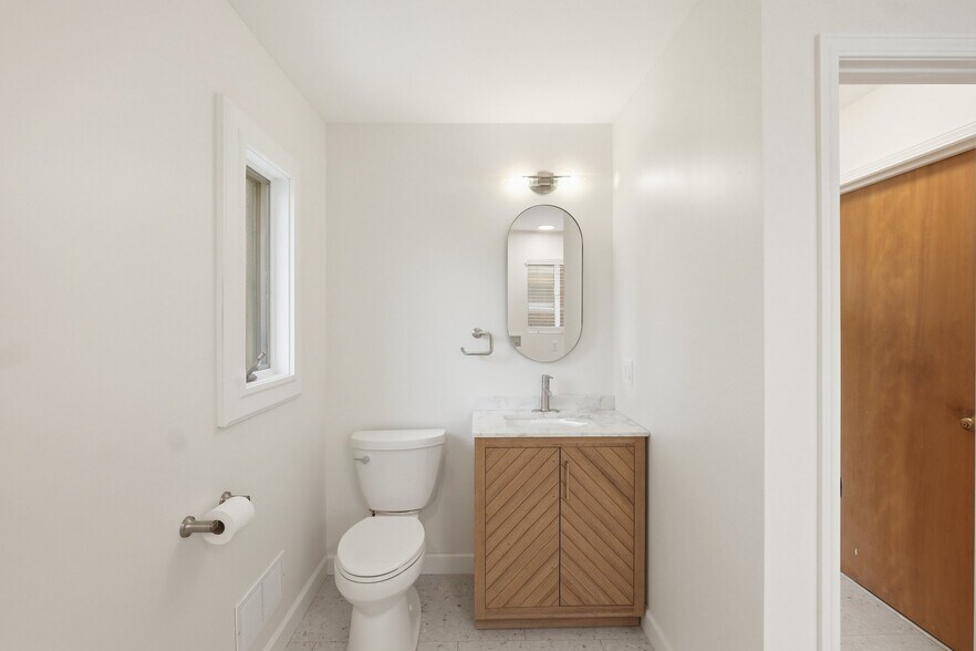 Building Photo - 1358 Juliet Dr